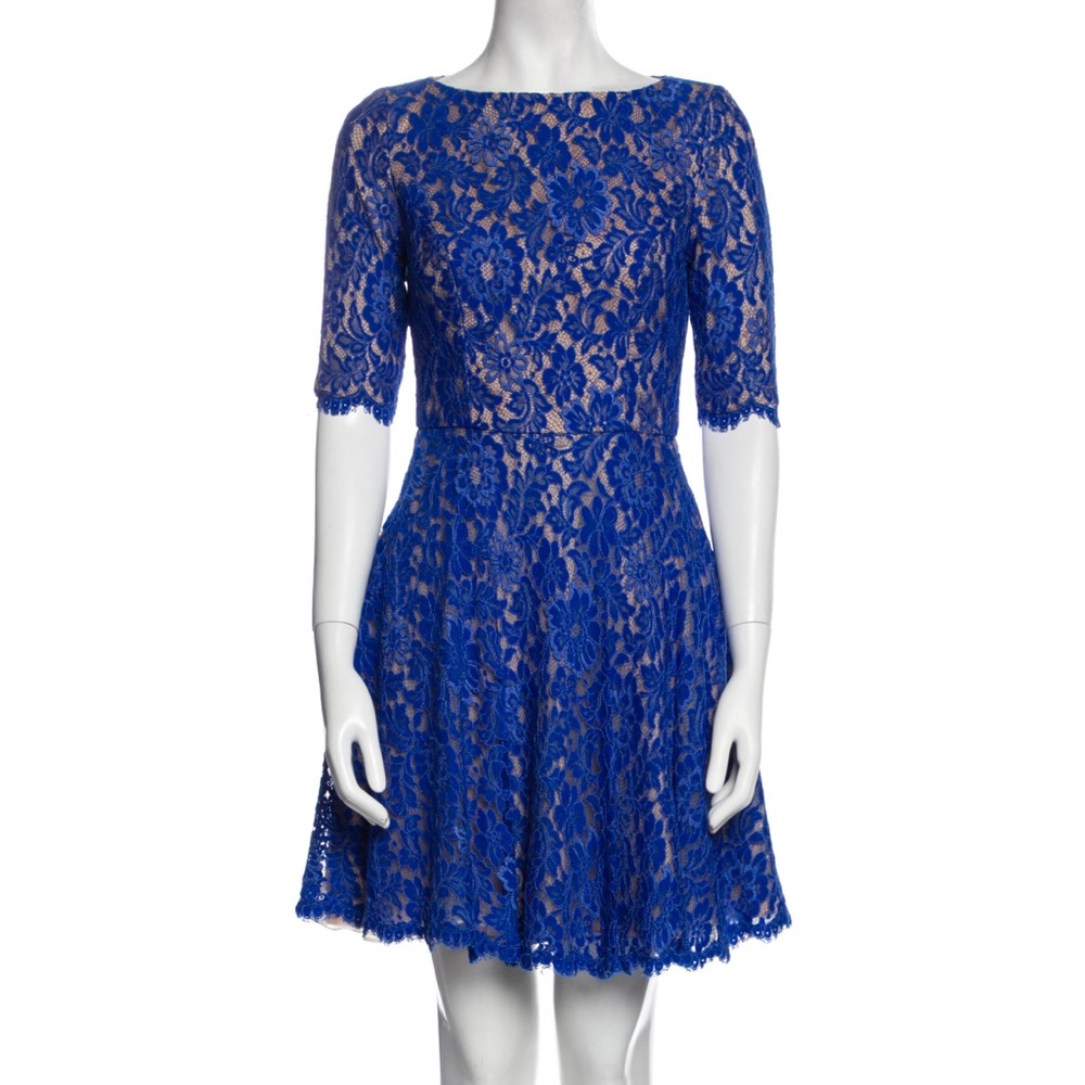 Perfect condition Monique Lhuillier blue lace dress